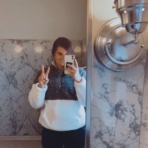 Meet your Posher, Alysha